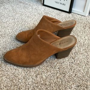Old Navy Camel Mules size 8